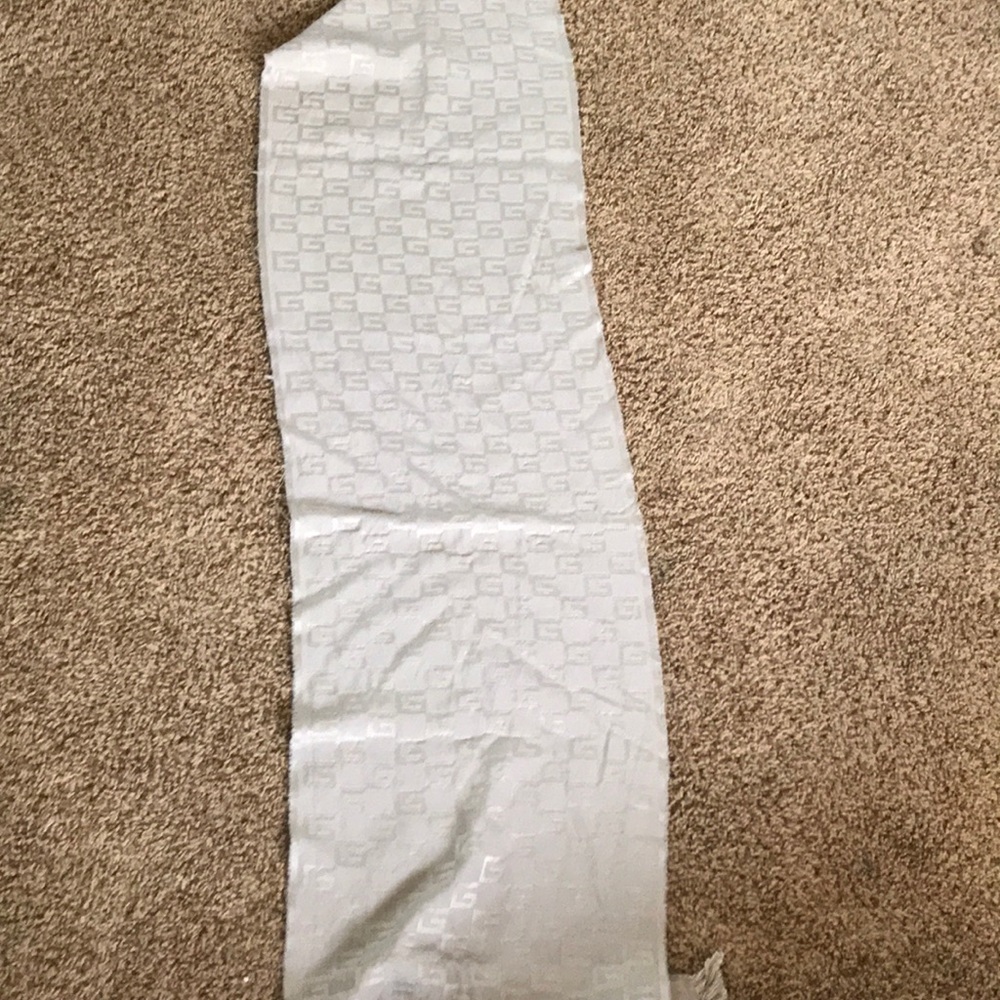 Gucci scarf - Picture 2 of 5